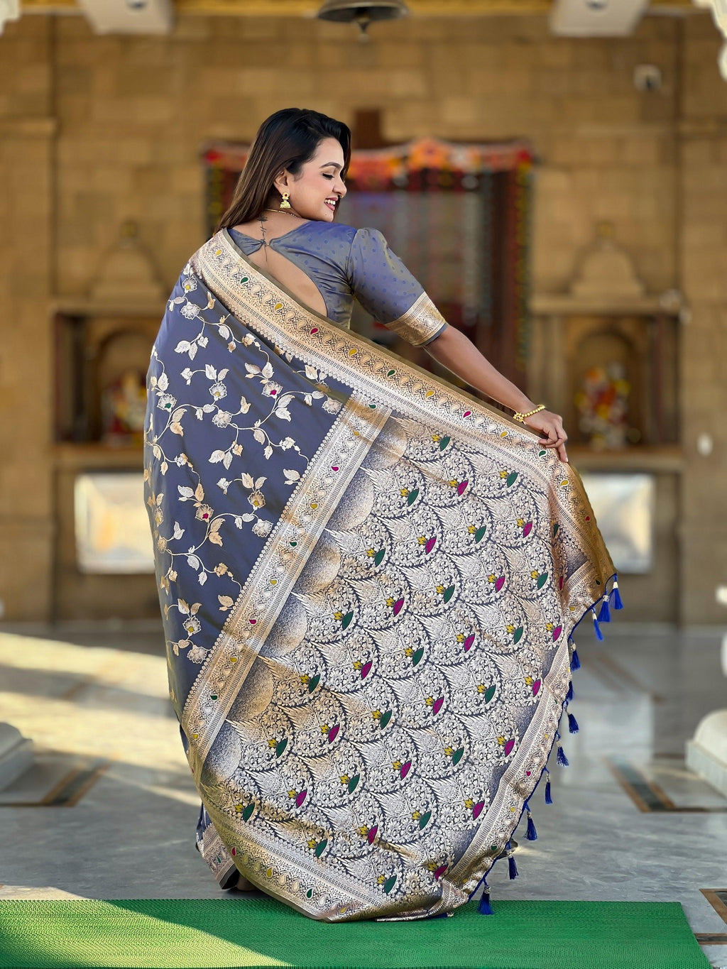 Vedant Vastram Soft Litchi Silk Banarasi Silk Jacquard Saree - Grey | Grocsy