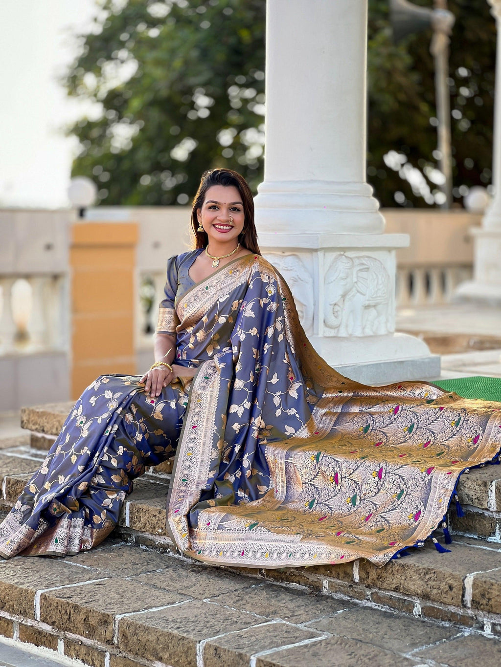 Vedant Vastram Soft Litchi Silk Banarasi Silk Jacquard Saree - Grey | Grocsy