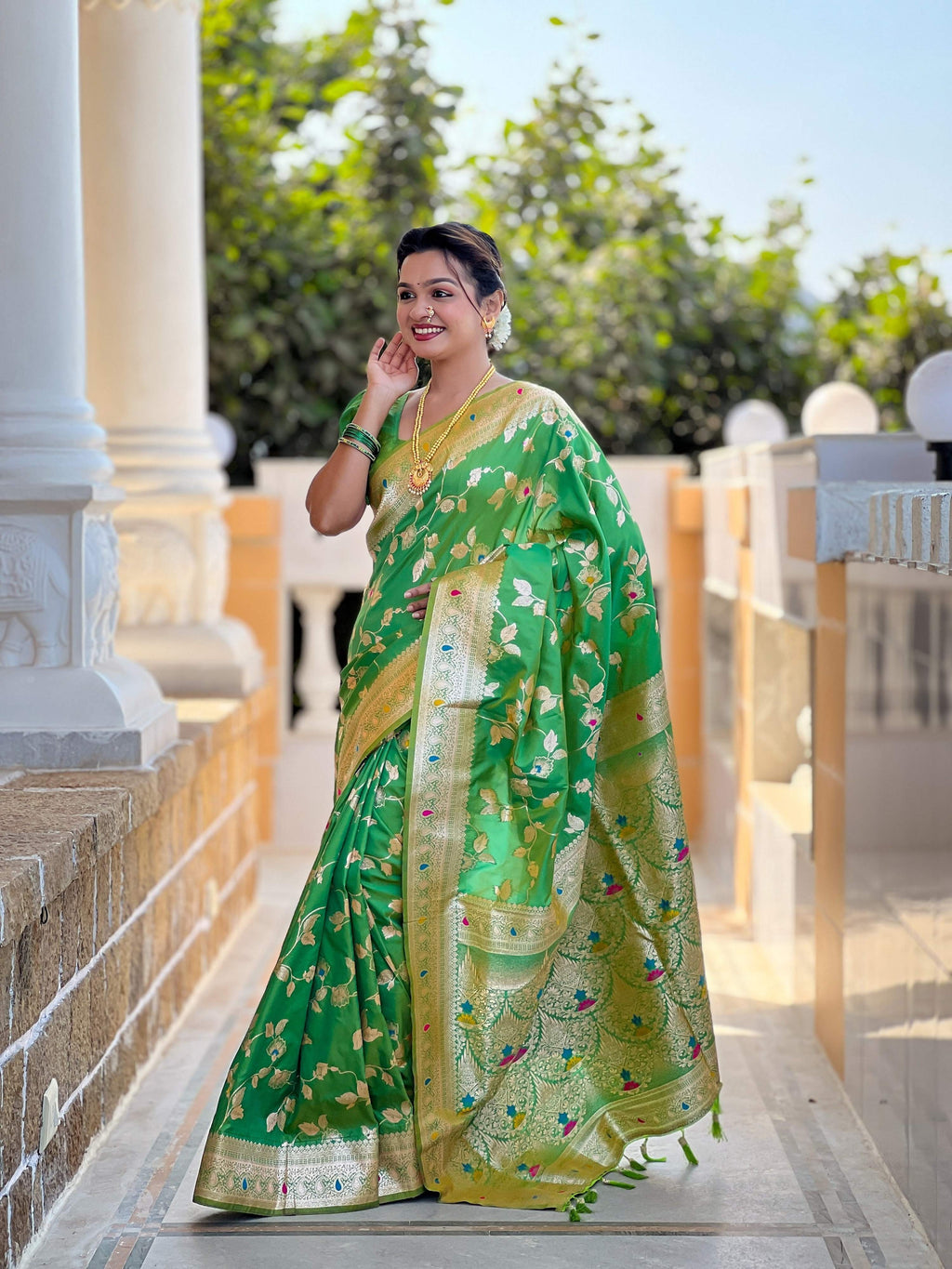 Vedant Vastram Soft Litchi Silk Banarasi Silk Jacquard Saree - Parrot | Grocsy