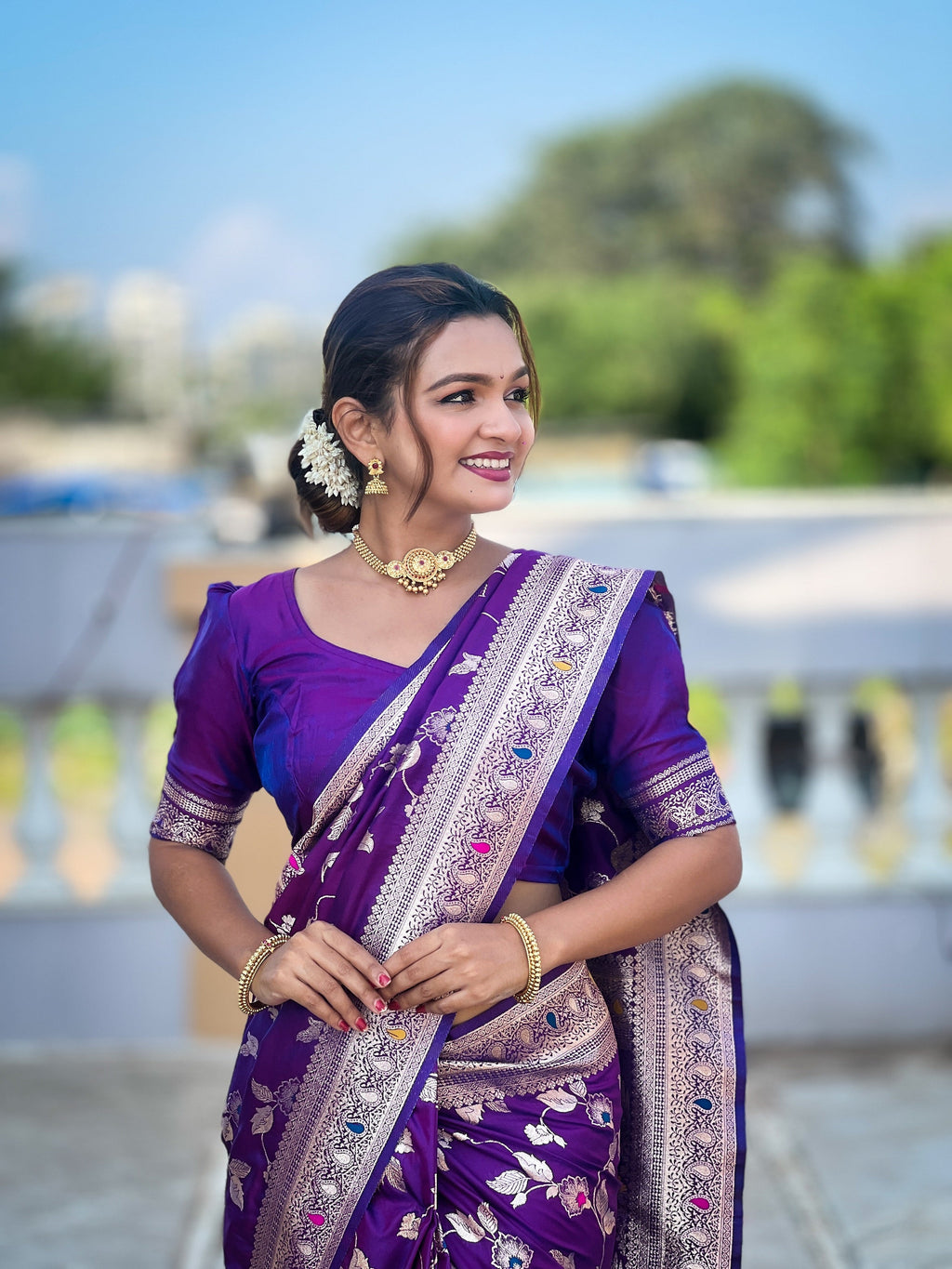 Vedant Vastram Soft Litchi Silk Banarasi Silk Jacquard Saree - Violet | Grocsy