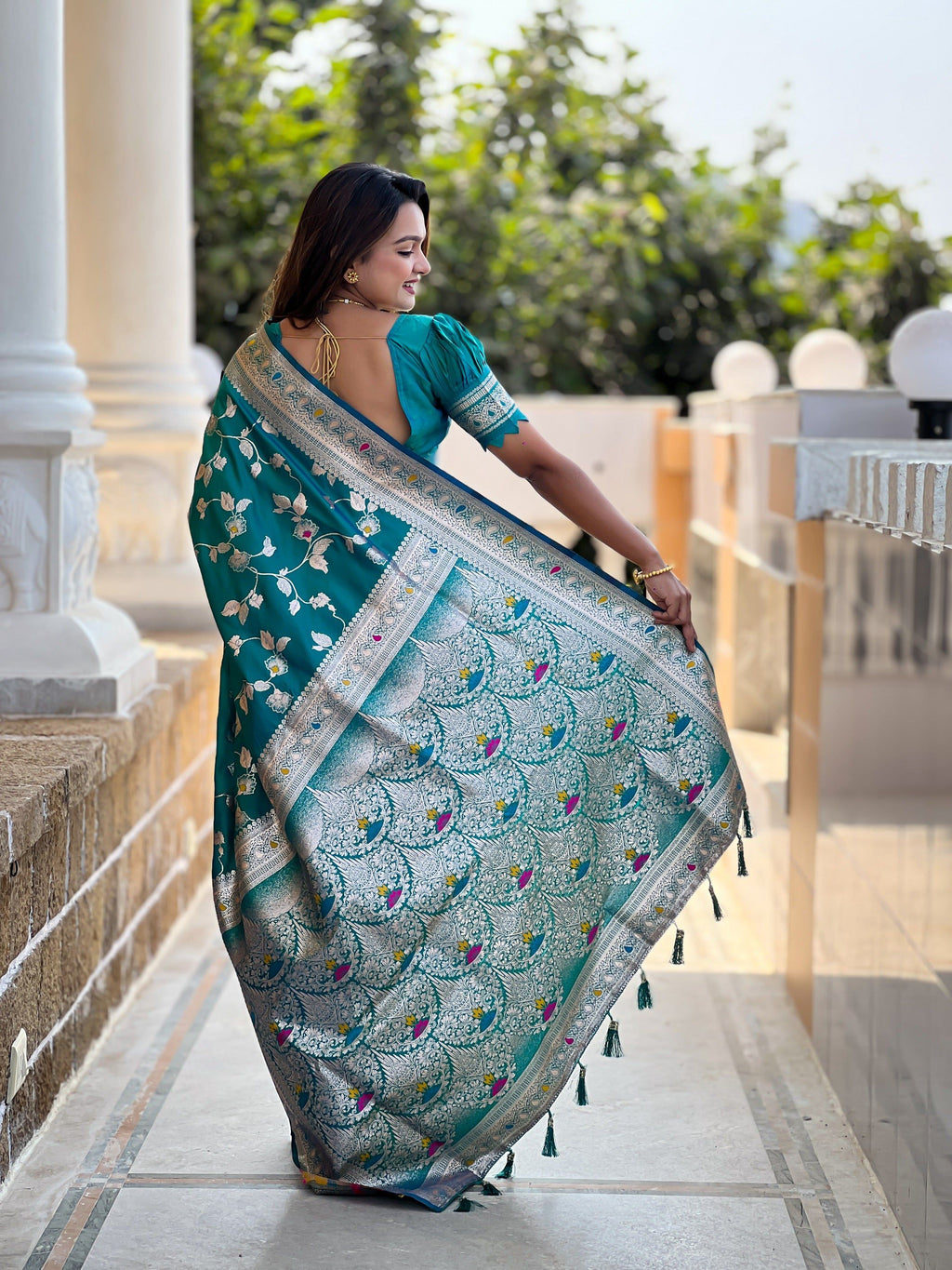 Vedant Vastram Soft Litchi Silk Banarasi Silk Jacquard Saree - Rama | Grocsy