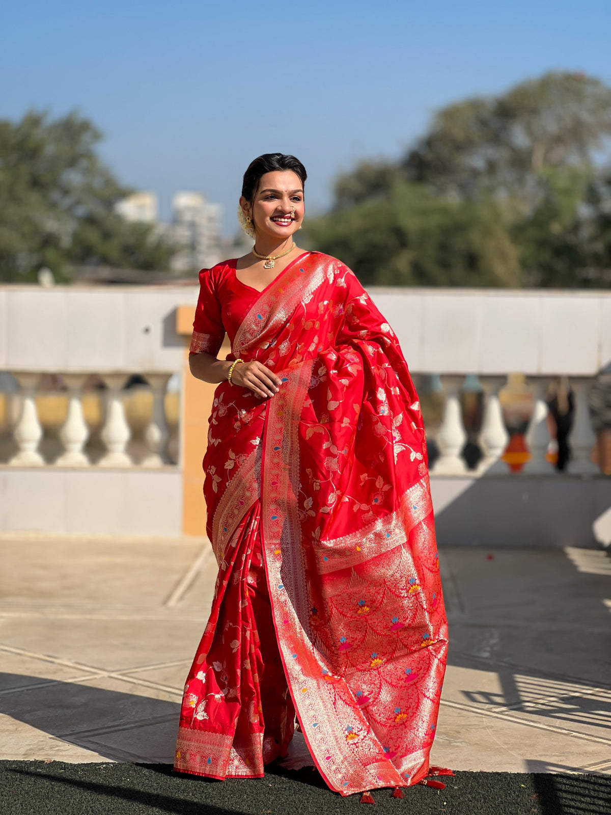 Vedant Vastram Soft Litchi Silk Banarasi Silk Jacquard Saree - Red | Grocsy