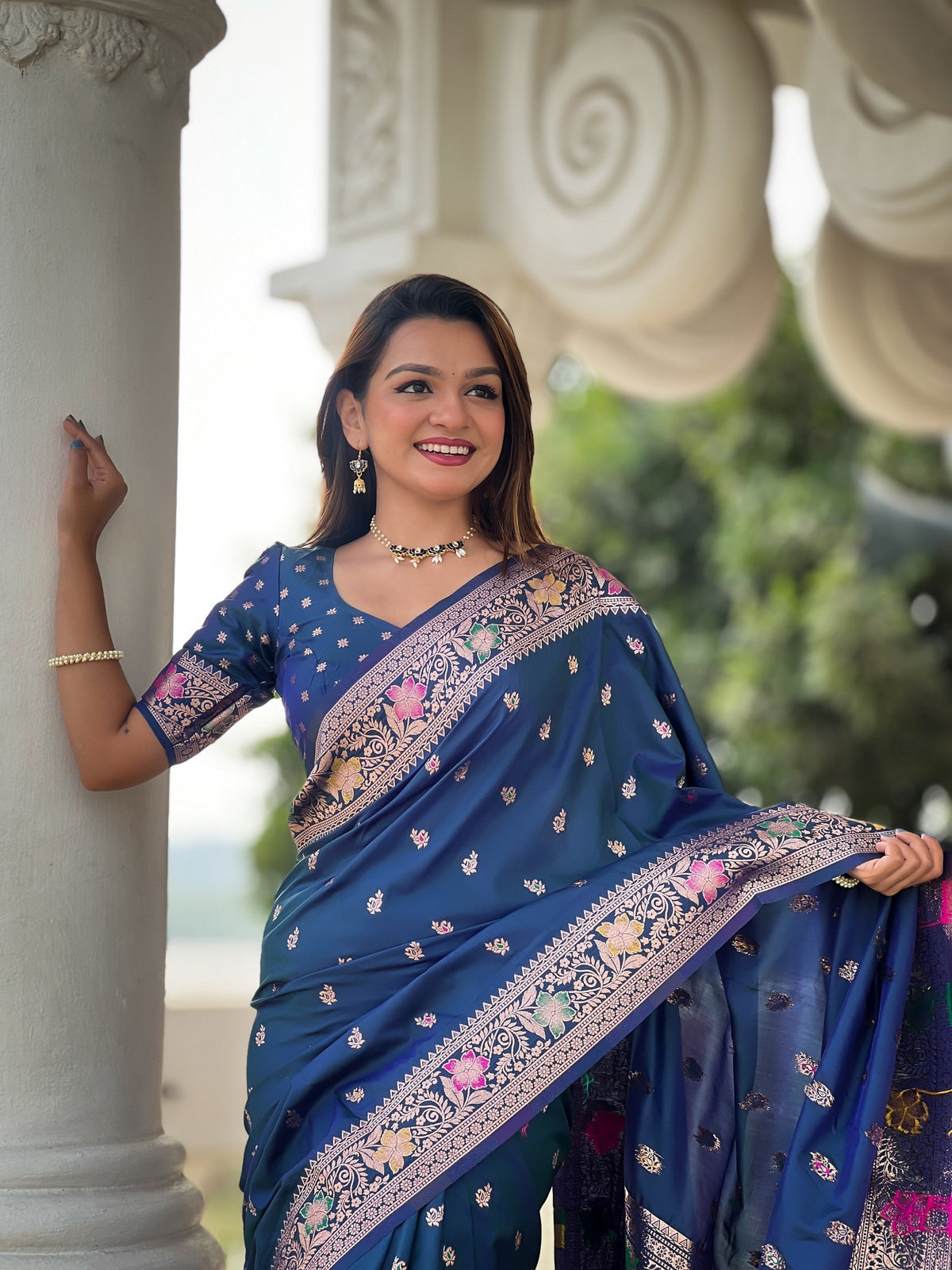 Vedant Vastram Soft Litchi Silk Banarasi Silk Jacquard Saree - Morpich | Grocsy