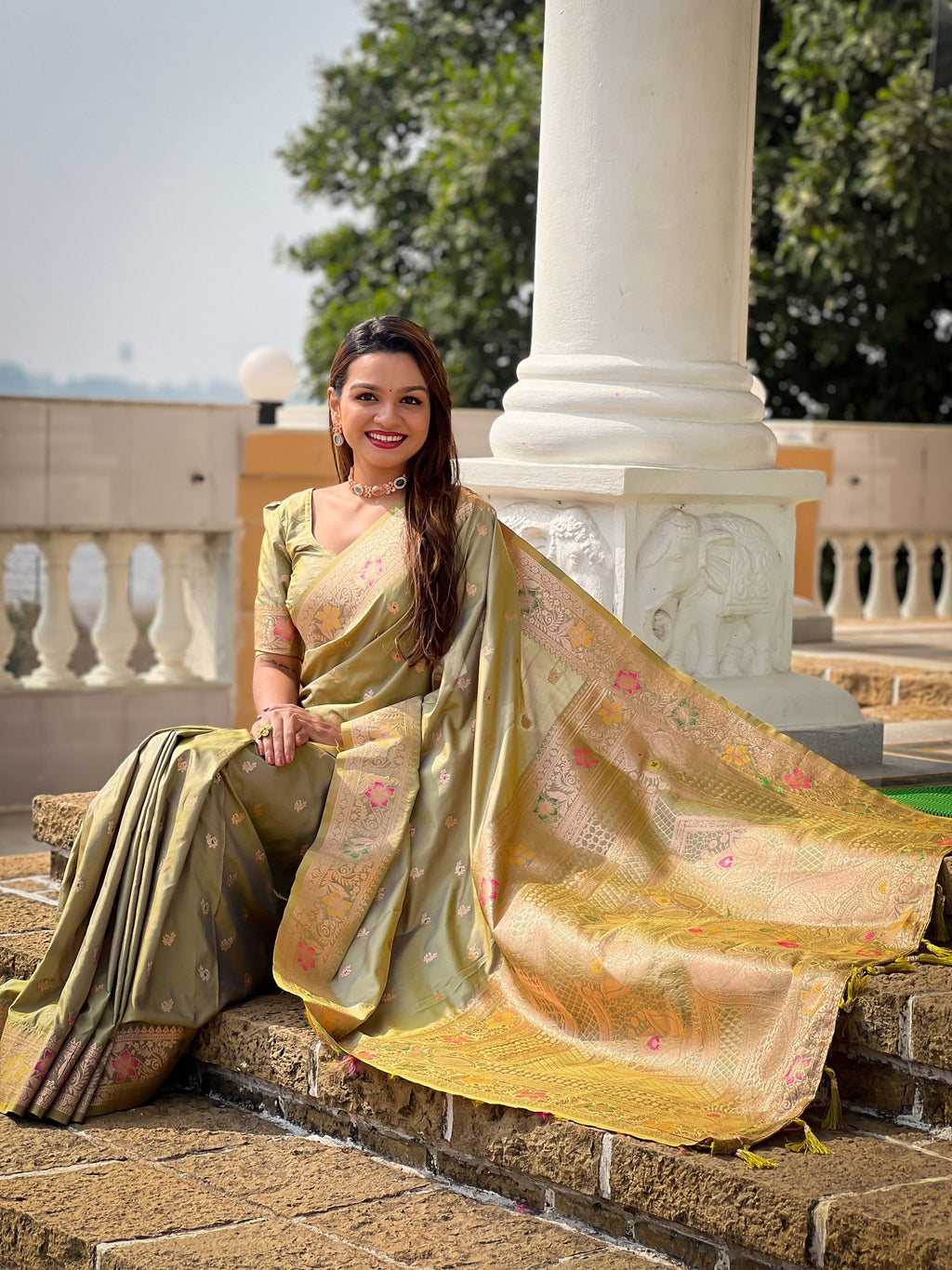 Vedant Vastram Soft Litchi Silk Banarasi Silk Jacquard Saree - Pista | Grocsy
