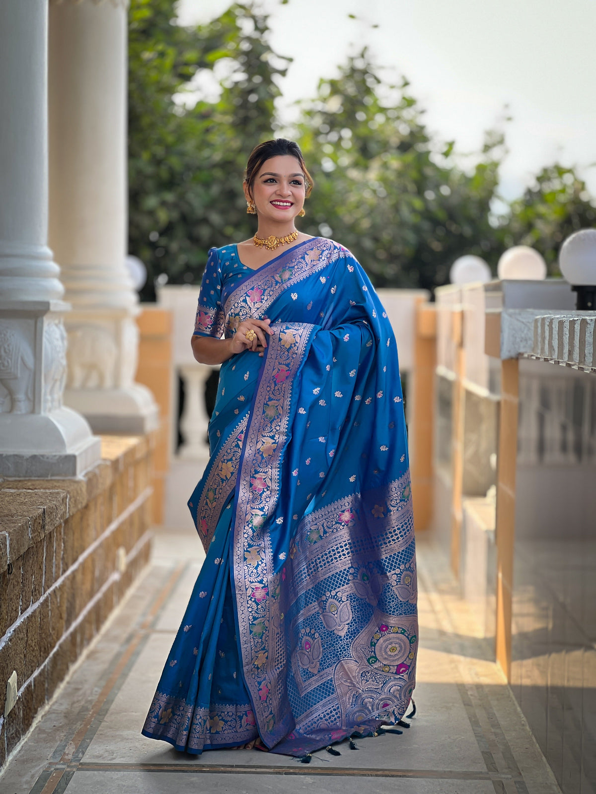 Vedant Vastram Soft Litchi Silk Banarasi Silk Jacquard Saree - Skyblue | Grocsy