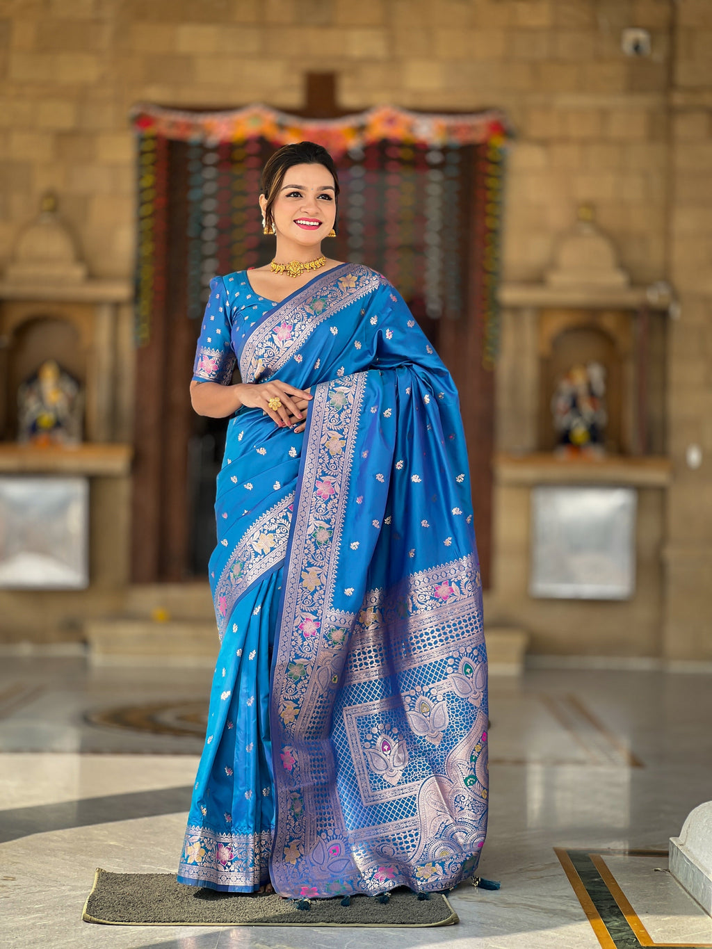Vedant Vastram Soft Litchi Silk Banarasi Silk Jacquard Saree - Skyblue | Grocsy