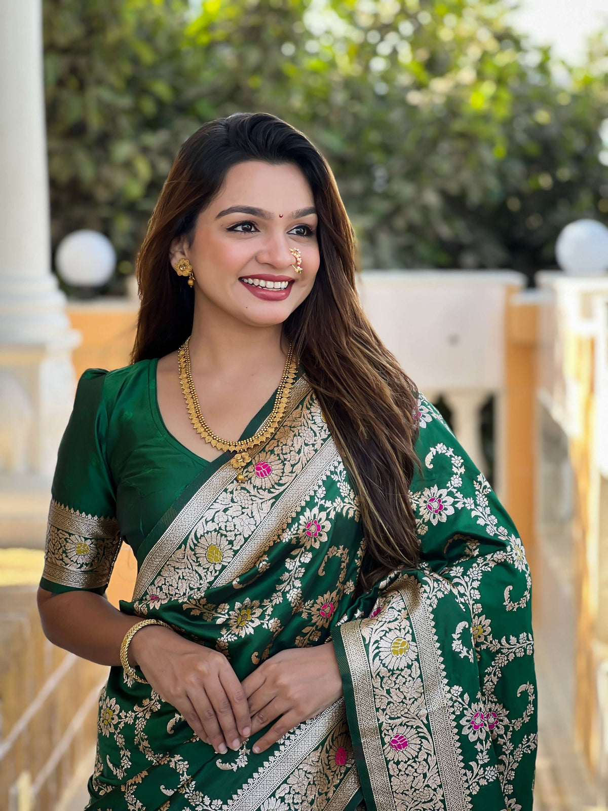Vedant Vastram Soft Litchi Silk Banarasi Silk Jacquard Saree - Green | Grocsy