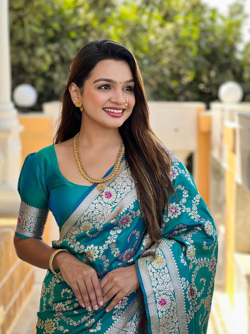 Vedant Vastram Soft Litchi Silk Banarasi Silk Jacquard Saree - Rama | Grocsy