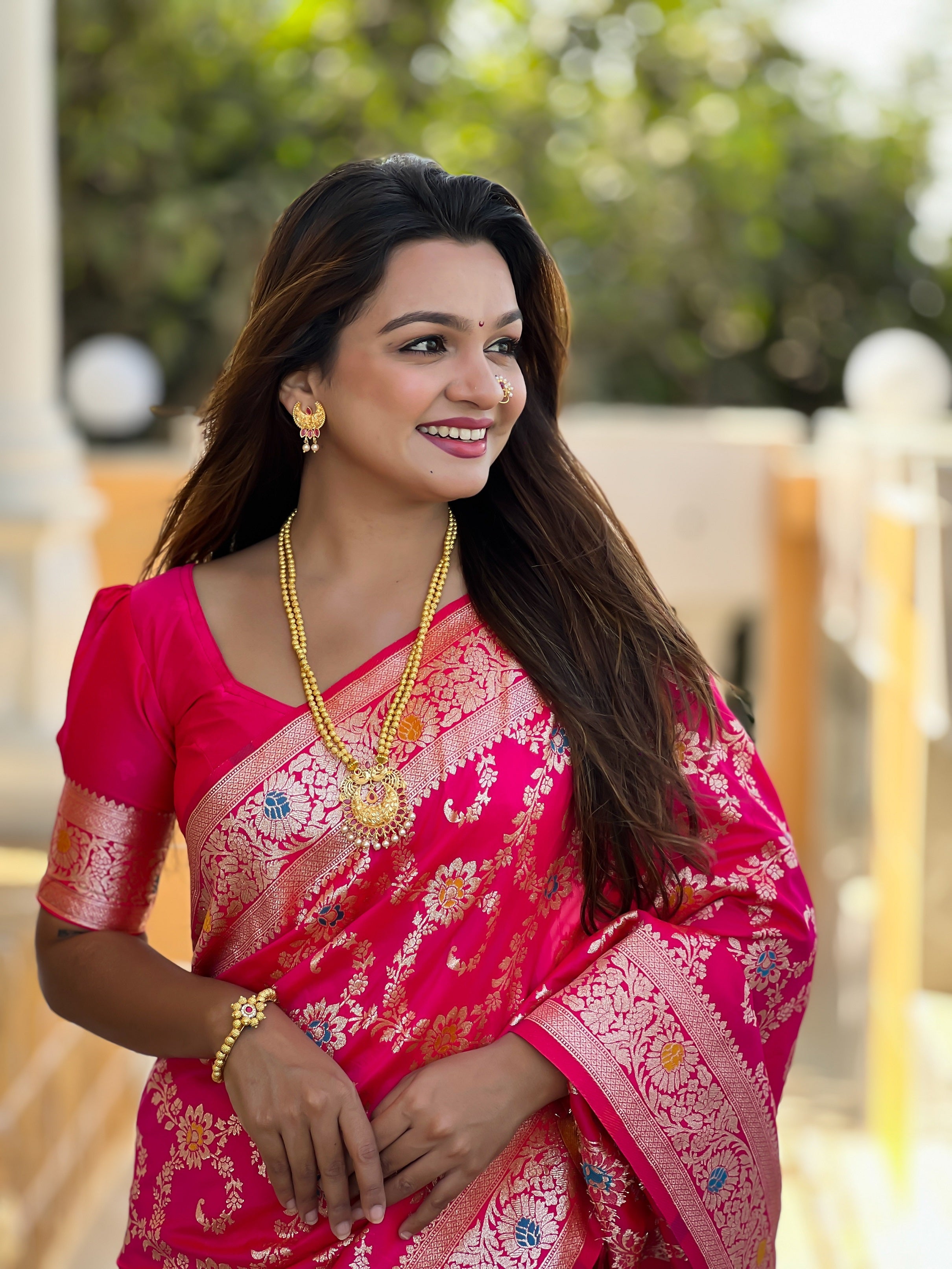 Vedant Vastram Soft Litchi Silk Banarasi Silk Jacquard Saree - Rani | Grocsy