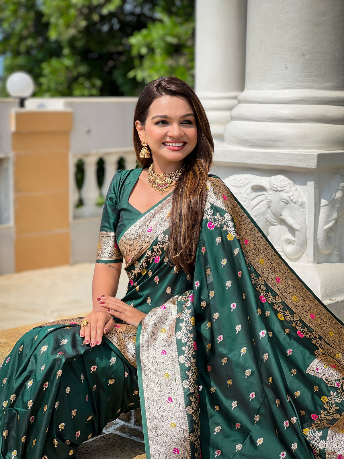 Vedant Vastram Soft Litchi Silk Banarasi Silk Jacquard Saree - Green | Grocsy