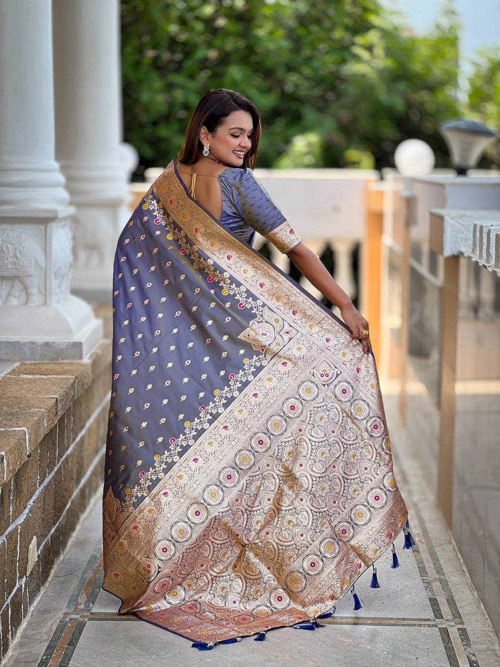 Vedant Vastram Soft Litchi Silk Banarasi Silk Jacquard Saree - Grey | Grocsy