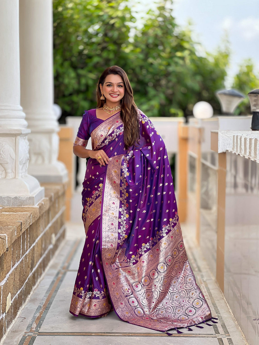 Vedant Vastram Soft Litchi Silk Banarasi Silk Jacquard Saree - Violet | Grocsy
