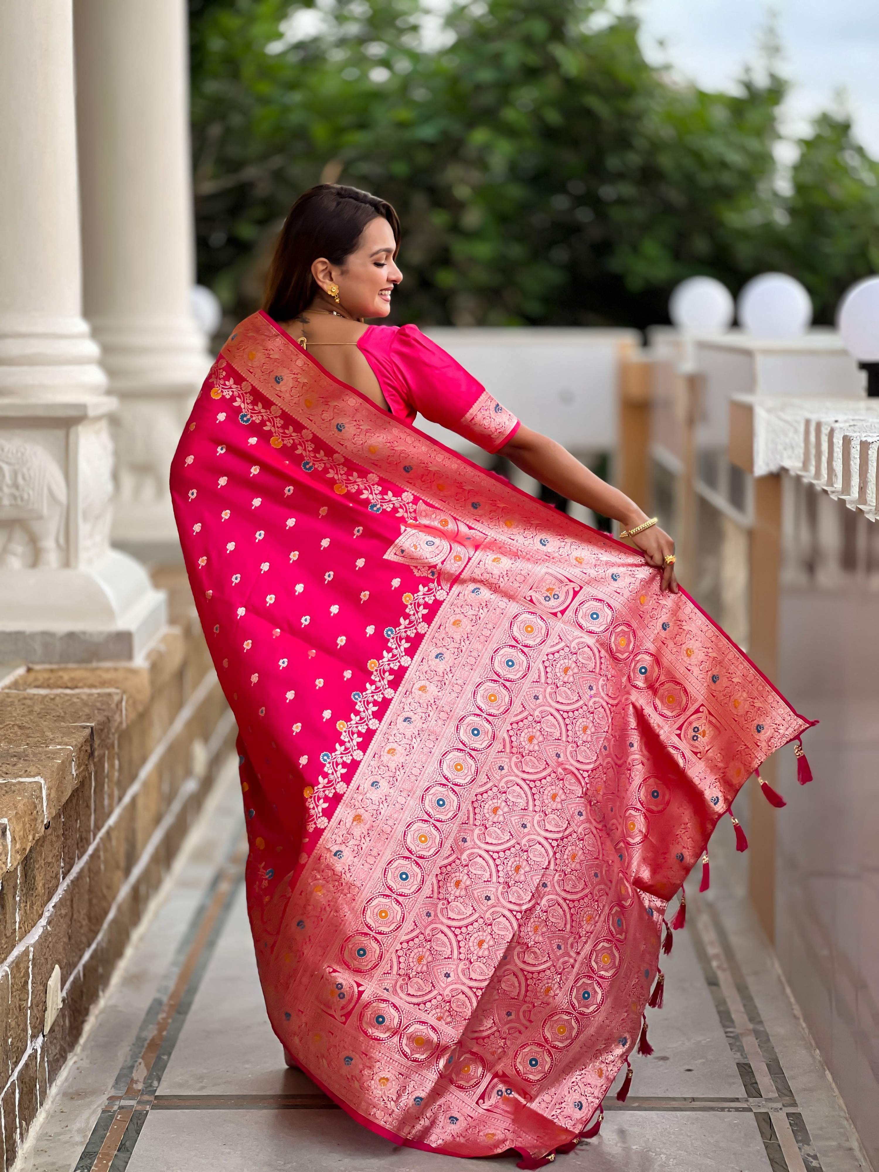 Vedant Vastram Soft Litchi Silk Banarasi Silk Jacquard Saree - Rani | Grocsy
