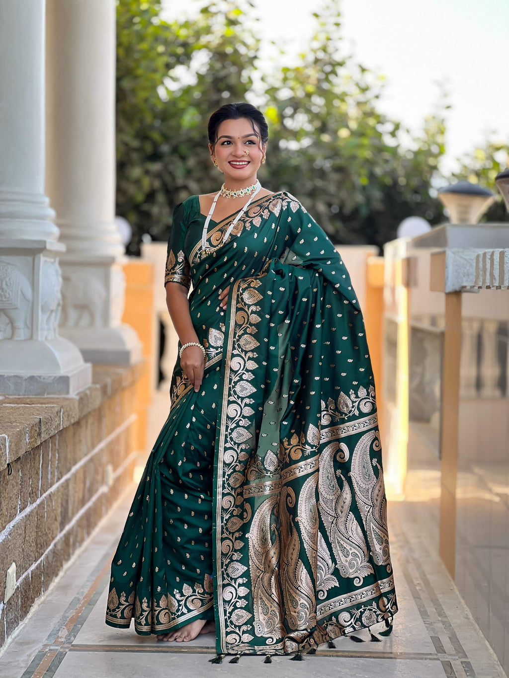 Vedant Vastram Soft Litchi Silk Banarasi Silk Jacquard Saree - Green | Grocsy