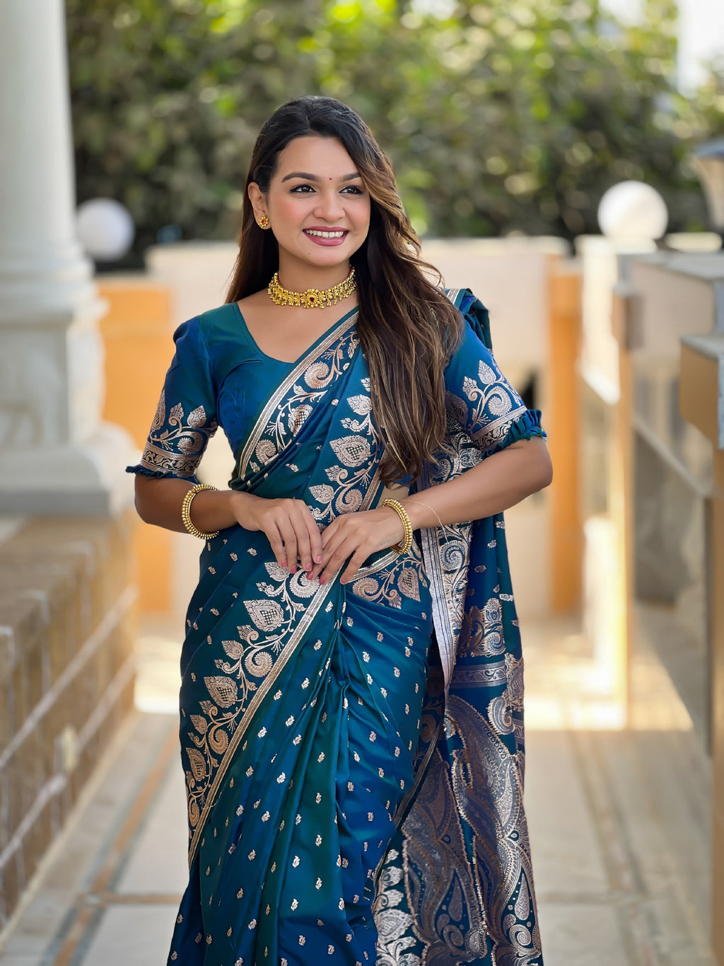 Vedant Vastram Soft Litchi Silk Banarasi Silk Jacquard Saree - Morpich | Grocsy