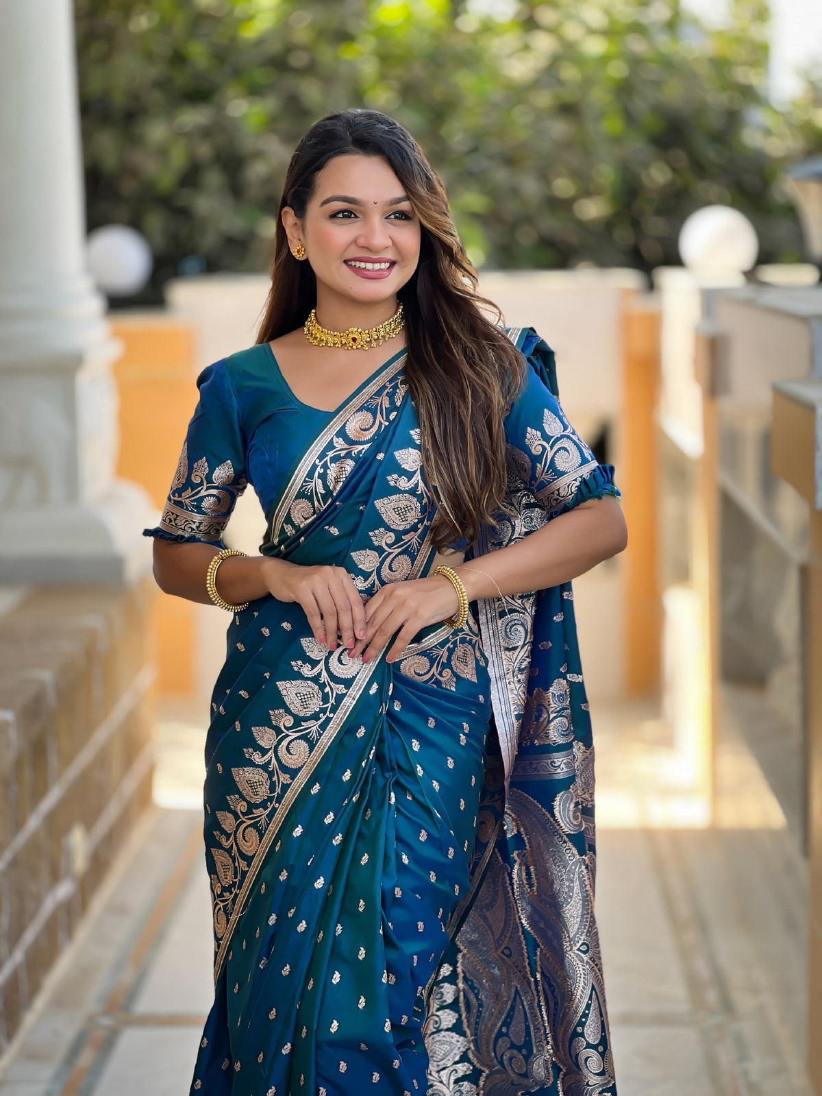 Vedant Vastram Soft Litchi Silk Banarasi Silk Jacquard Saree - Morpich | Grocsy