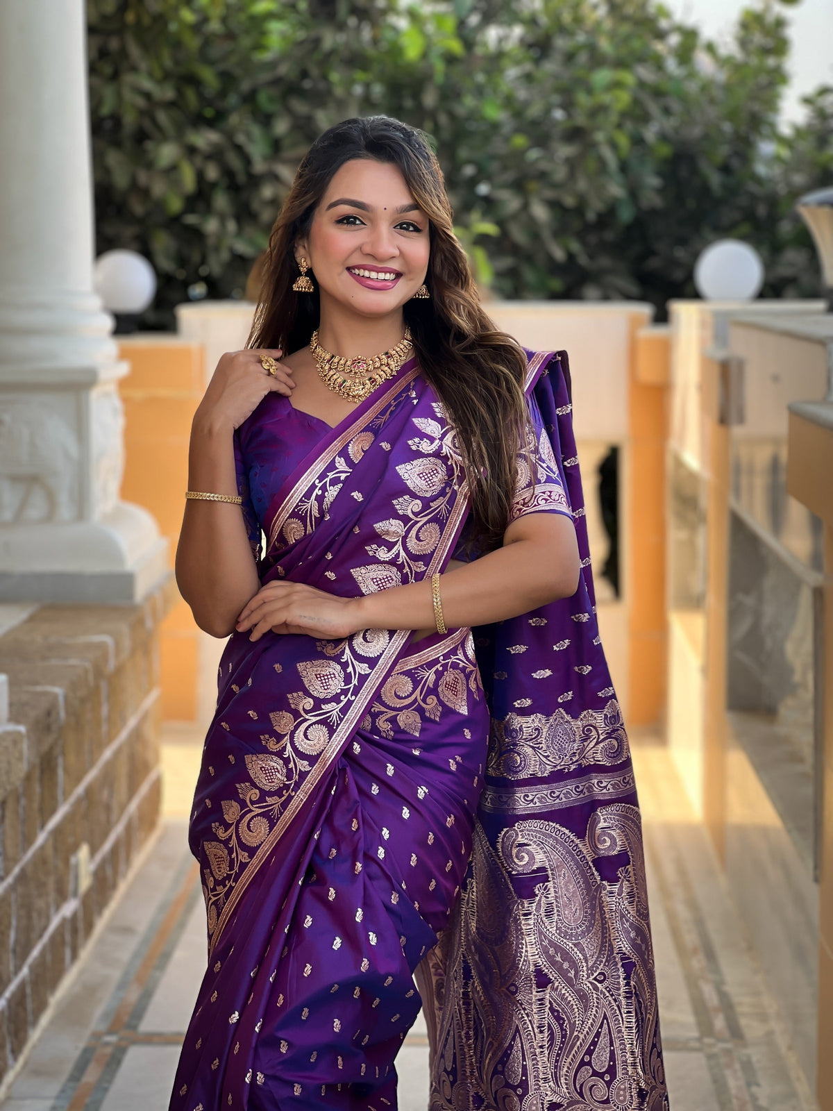 Vedant Vastram Soft Litchi Silk Banarasi Silk Jacquard Saree - Violet | Grocsy