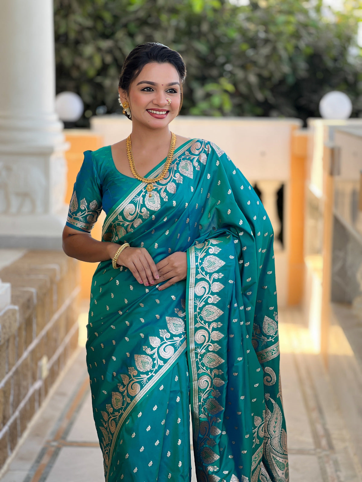 Vedant Vastram Soft Litchi Silk Banarasi Silk Jacquard Saree - Rama | Grocsy