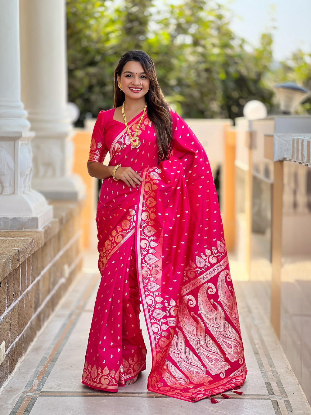Vedant Vastram Soft Litchi Silk Banarasi Silk Jacquard Saree - Pink | Grocsy