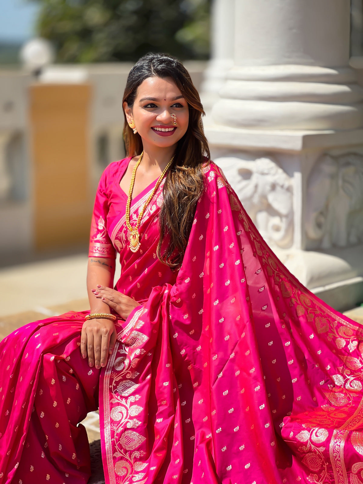Vedant Vastram Soft Litchi Silk Banarasi Silk Jacquard Saree - Pink | Grocsy
