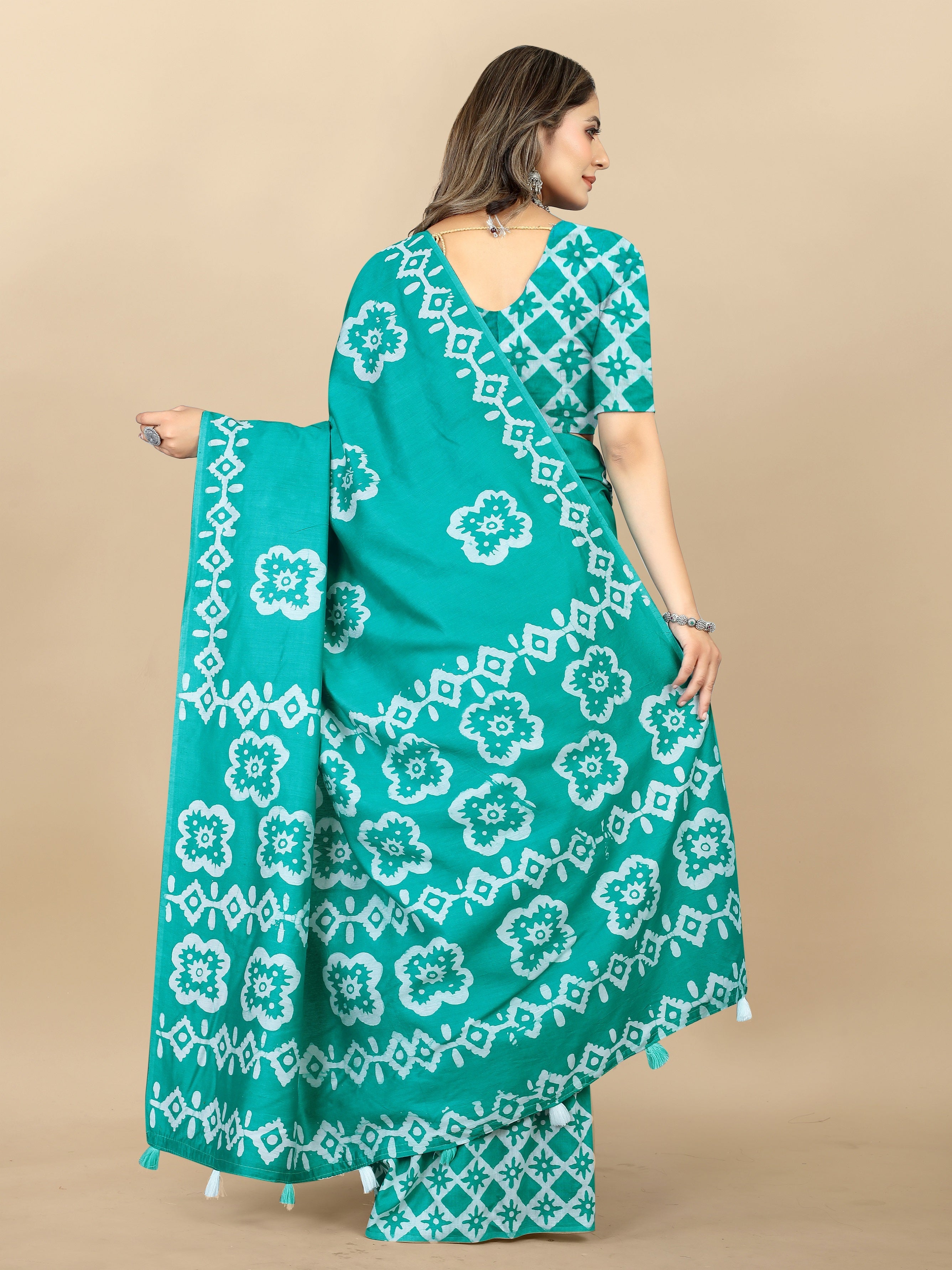 Vedant Vastram Designer Digital Print Batik Saree - Rama | Grocsy