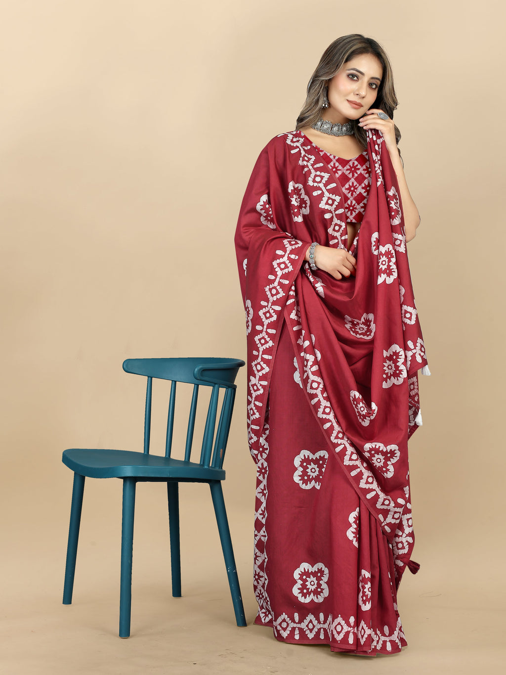 Vedant Vastram Designer Digital Print Batik Saree - Maroon | Grocsy