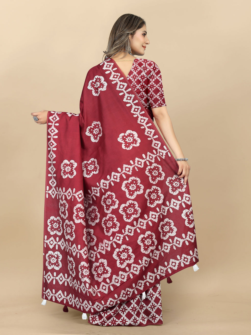 Vedant Vastram Designer Digital Print Batik Saree - Maroon | Grocsy