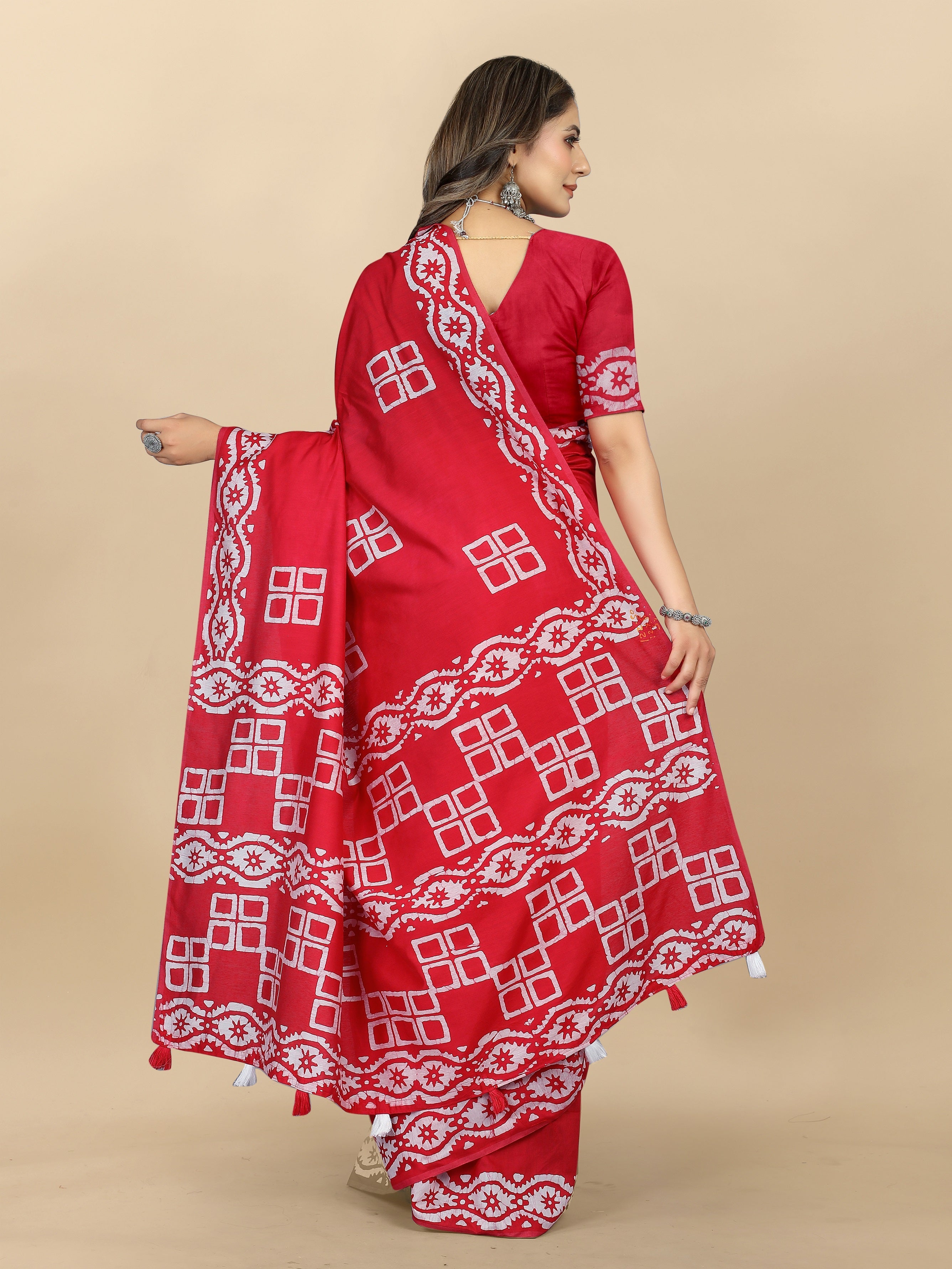 Vedant Vastram Designer Digital Print Batik Saree - Red | Grocsy