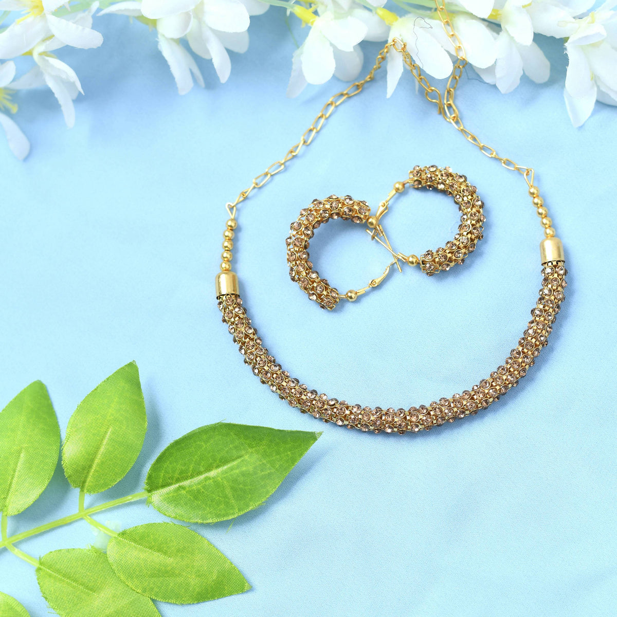 Mominos Fashion Johar Kamal Gold-Polished Brass Finish Hasli Design Choker For Women (Golden) | Grocsy