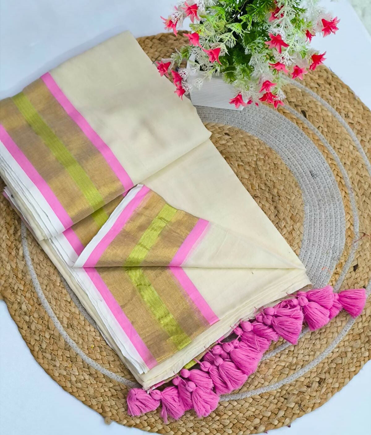Exclusive Collection Beautiful White Pink Pure Cotton Hand Weaving Handloom Saree With Running Blouse Piece | Grocsy