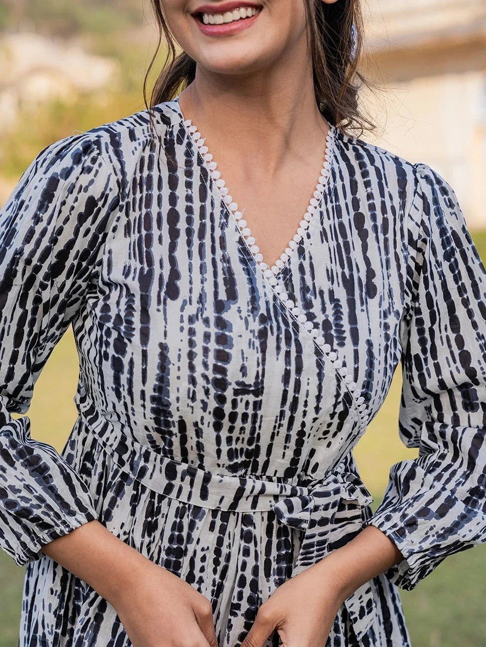 Yufta Black And White Pure Cotton Tie Dye Less Border Tassels Were Dress | Grocsy