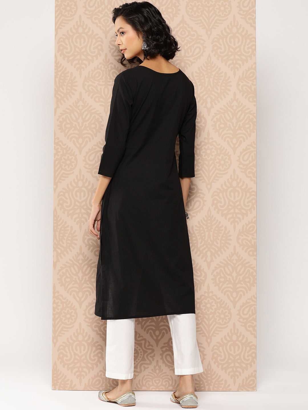 Yufta Black Embroidered Chikankari Cotton Kurta | Grocsy