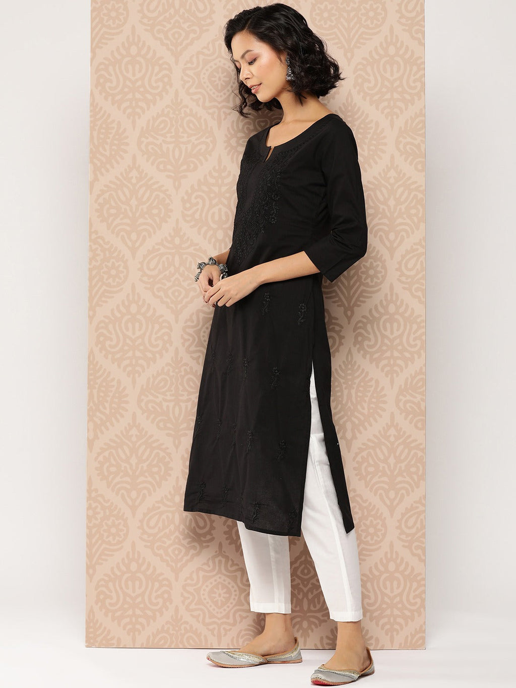 Yufta Black Embroidered Chikankari Cotton Kurta | Grocsy