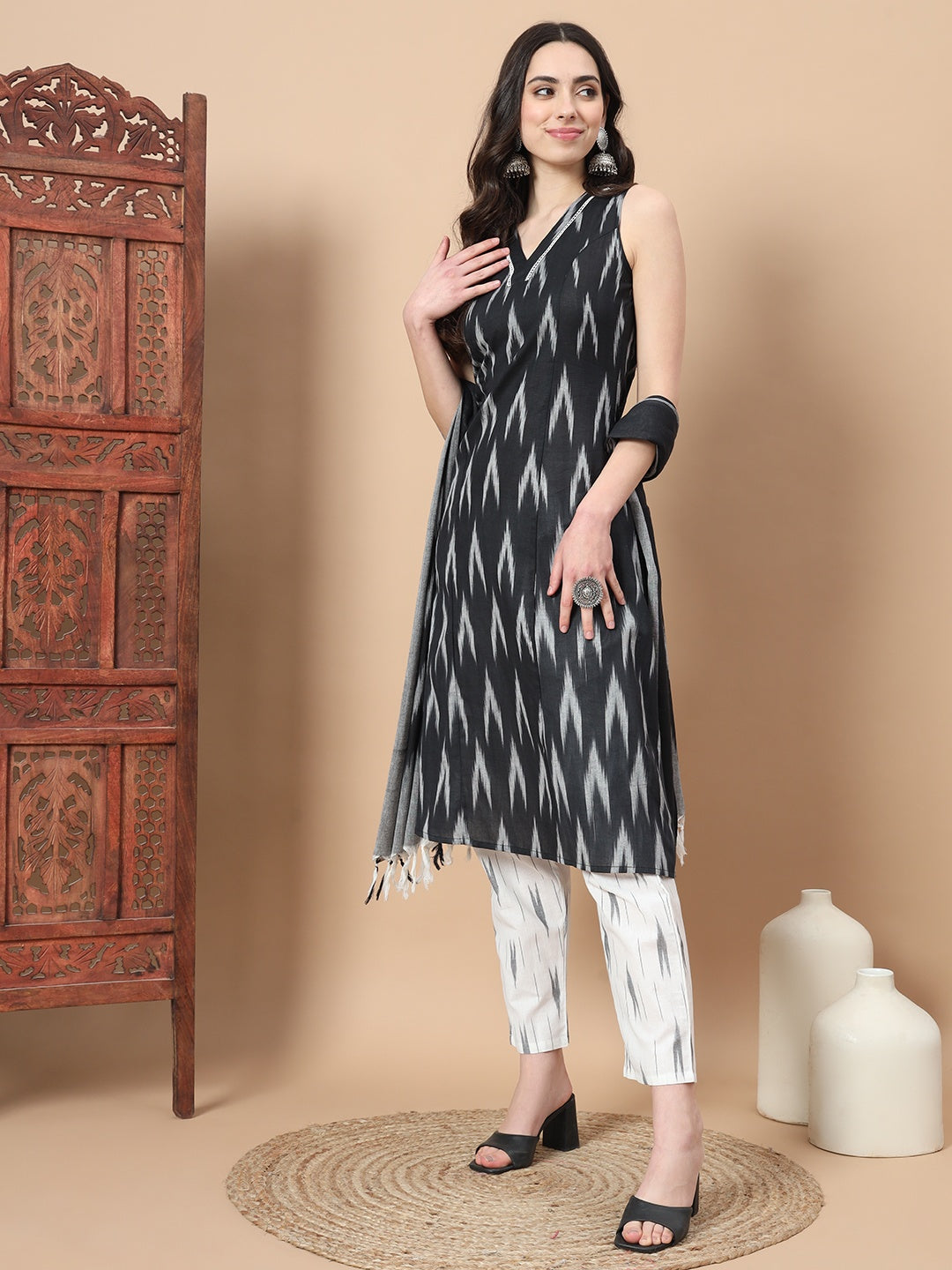 Yufta Black Ikat Print A-Line Kurta Pant And Dupatta Set | Grocsy