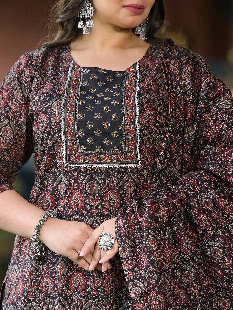 Yufta Black & Red Floral Print Straight Plus size Kurta Trouser And Dupatta Set | Grocsy