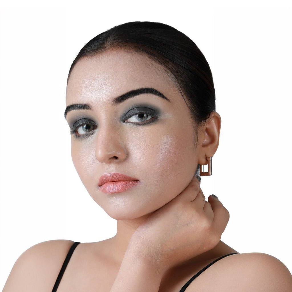 Aflairza Velvet Liquid Eyeshadow for Nourishing, Lightweight & Smudge-Free Wear | Grocsy