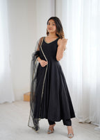 Lorenvalley Fashion Black Pure Romansilk Chanderi Fabric Yoke Fancy Lace Work Anarkali Kurta Pant With Dupatta Set | Grocsy