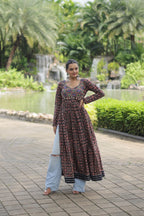 Lorenvalley Black Printed Cotton With Kutchi Gamthi Work And Kodi Lace Kurti | Grocsy