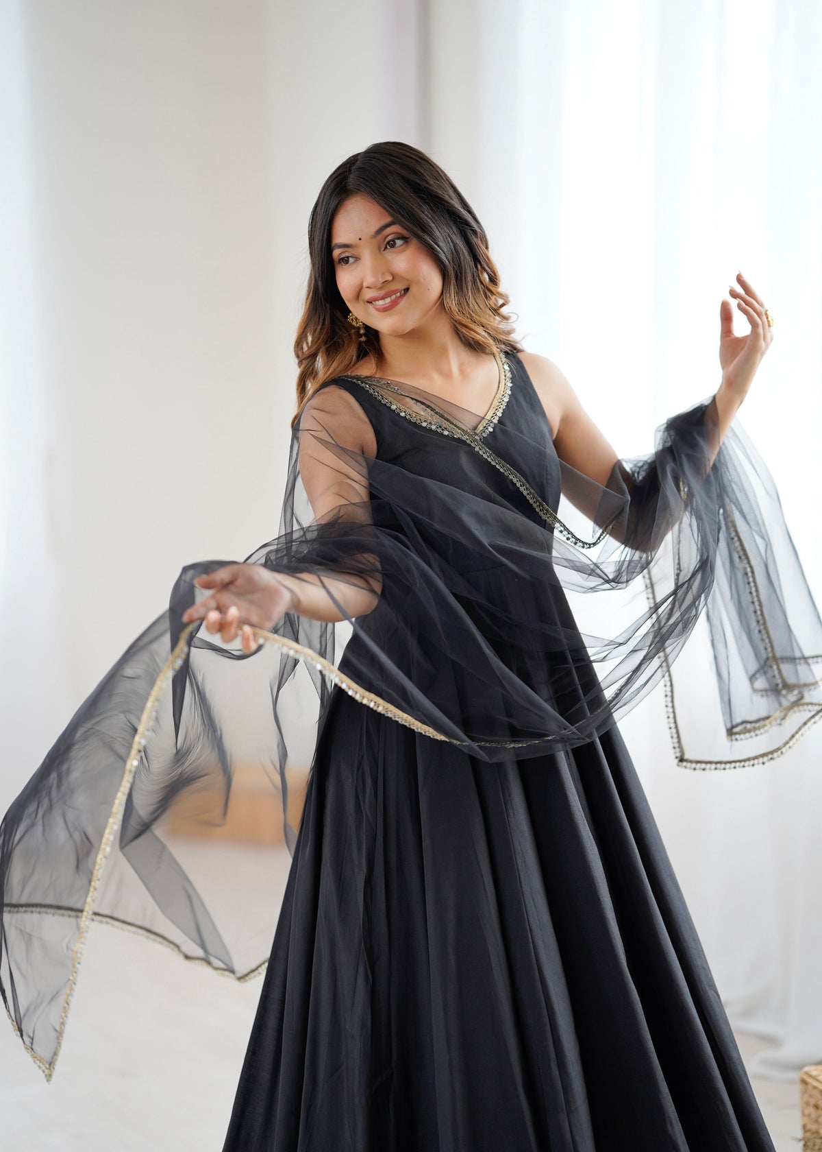 Lorenvalley Fashion Black Pure Romansilk Chanderi Fabric Yoke Fancy Lace Work Anarkali Kurta Pant With Dupatta Set | Grocsy