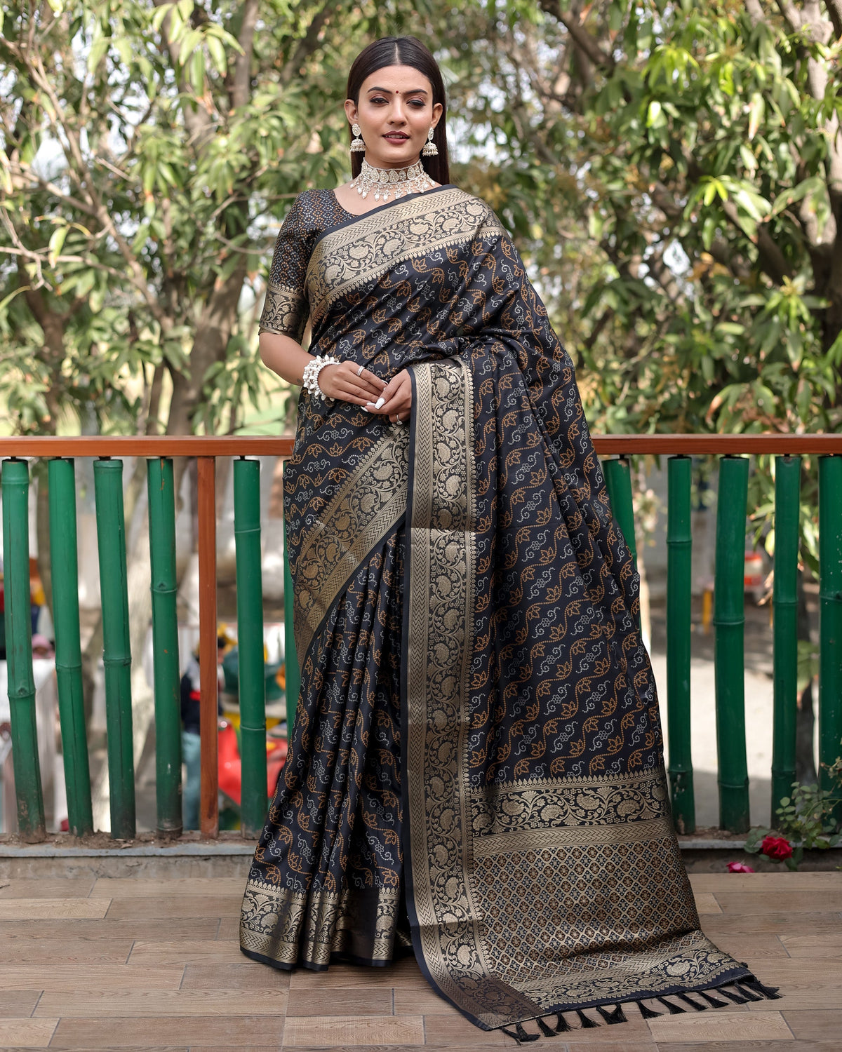 Lorenvalley Premium Bandhej Patola Silk Sarees with kanchi Borders and Contrast Zari Weaving borders Saree - Black | Grocsy