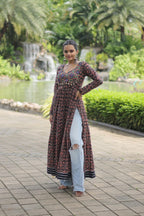 Lorenvalley Black Printed Cotton With Kutchi Gamthi Work And Kodi Lace Kurti | Grocsy