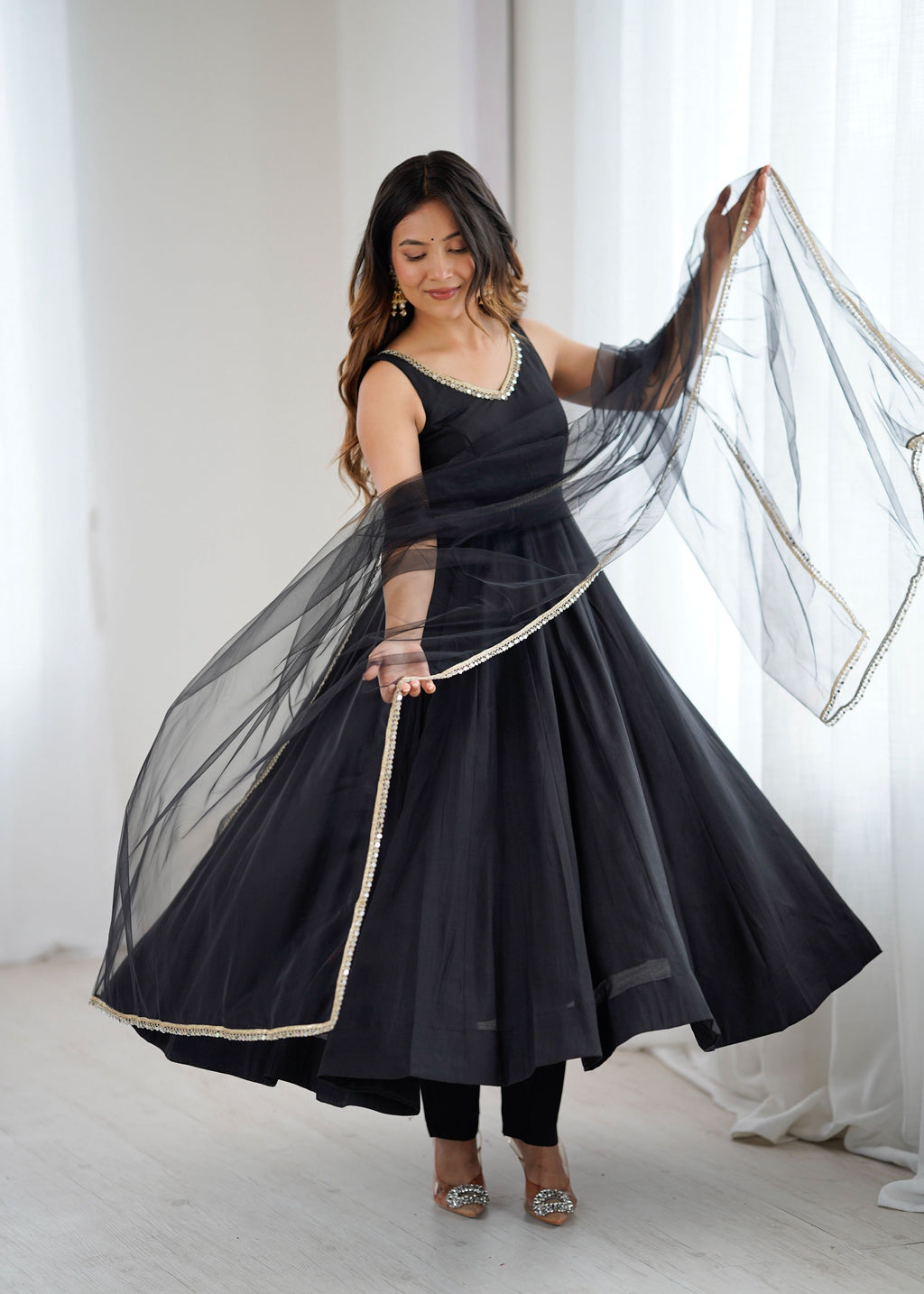 Lorenvalley Fashion Black Pure Romansilk Chanderi Fabric Yoke Fancy Lace Work Anarkali Kurta Pant With Dupatta Set | Grocsy