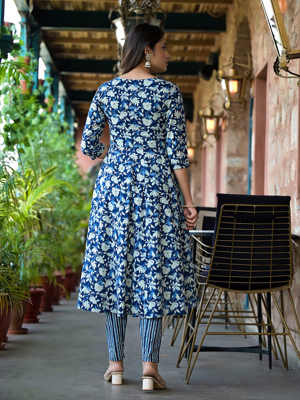 Yufta Blue Floral Dori_Embroidery Kurta Trouser With Dupatta Set | Grocsy