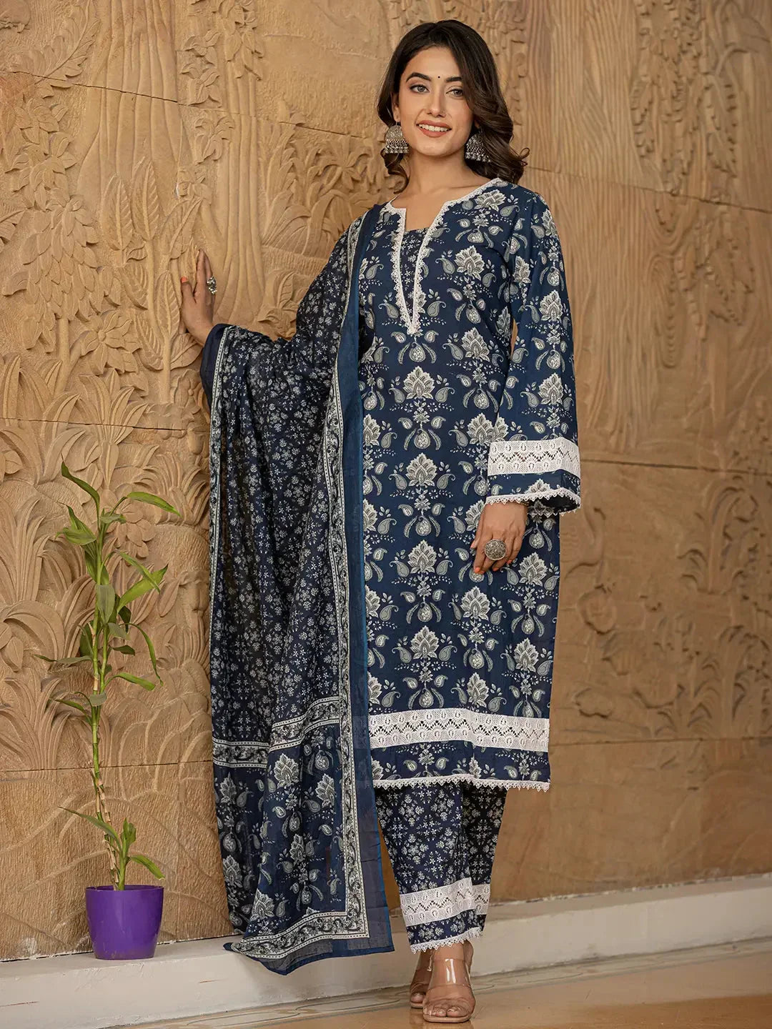 Yufta Blue Floral Print Pakistani Style Kurta Trouser And Dupatta Set | Grocsy