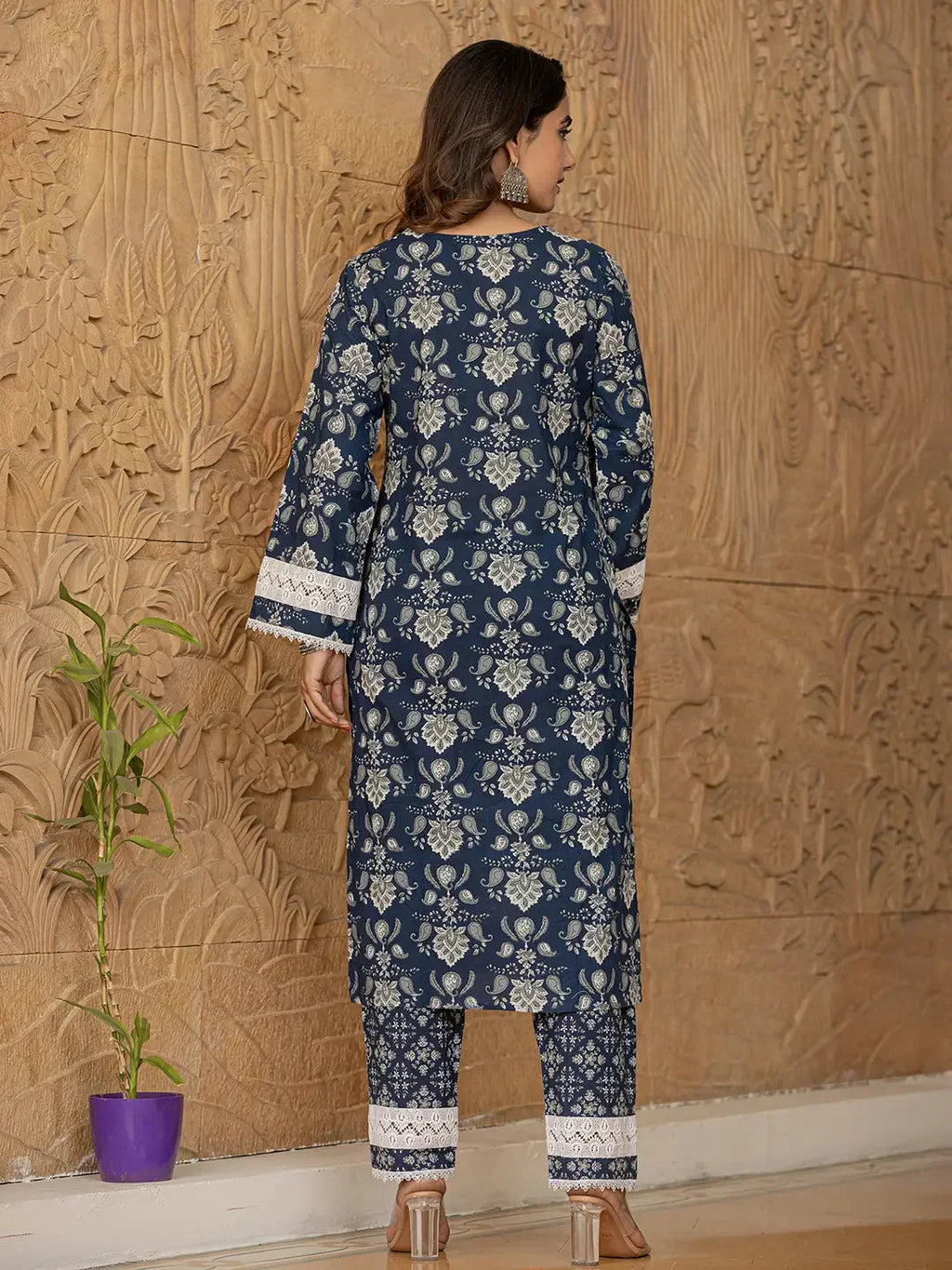 Yufta Blue Floral Print Pakistani Style Kurta Trouser And Dupatta Set | Grocsy