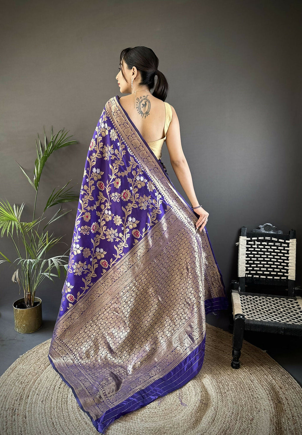 Joban Fashion Violet Floral & Ethnic Motifs Design Soft Silk Meenakari Banarasi Saree | Grocsy