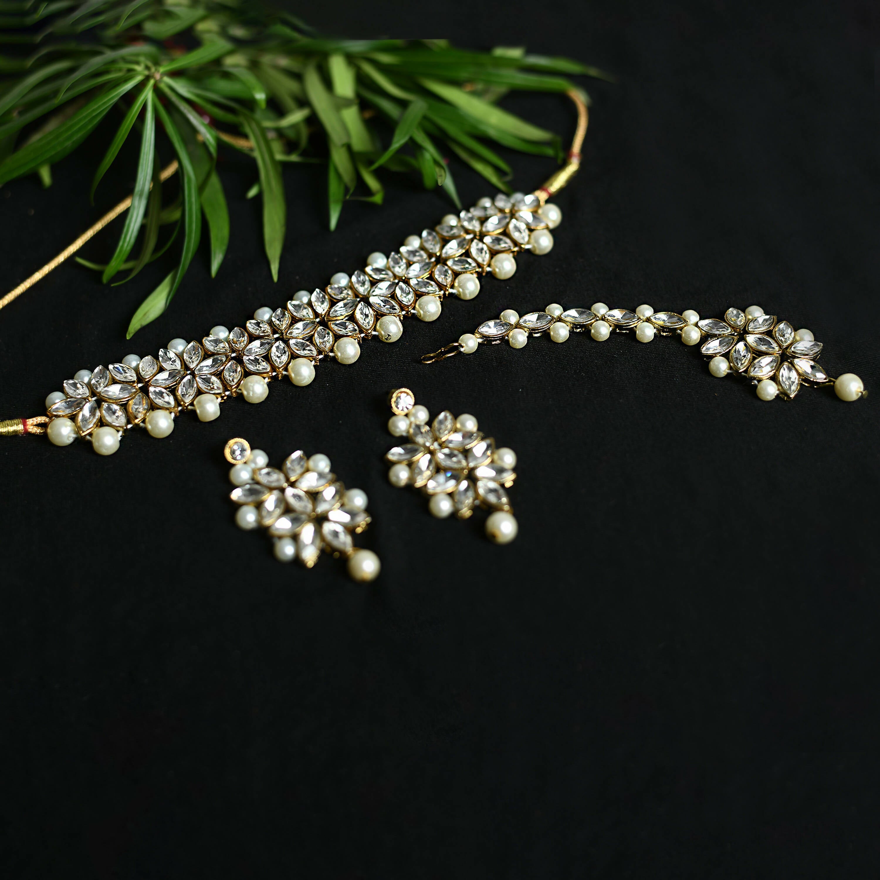 Mominos Fashion Johar Kamal Gold-Polished Brass Finish Kundan/Pearls Choker For Women (White) | Grocsy