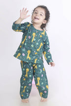 Breathables Green Giraffe Print Cotton Nightsuit Set For Kids | Grocsy