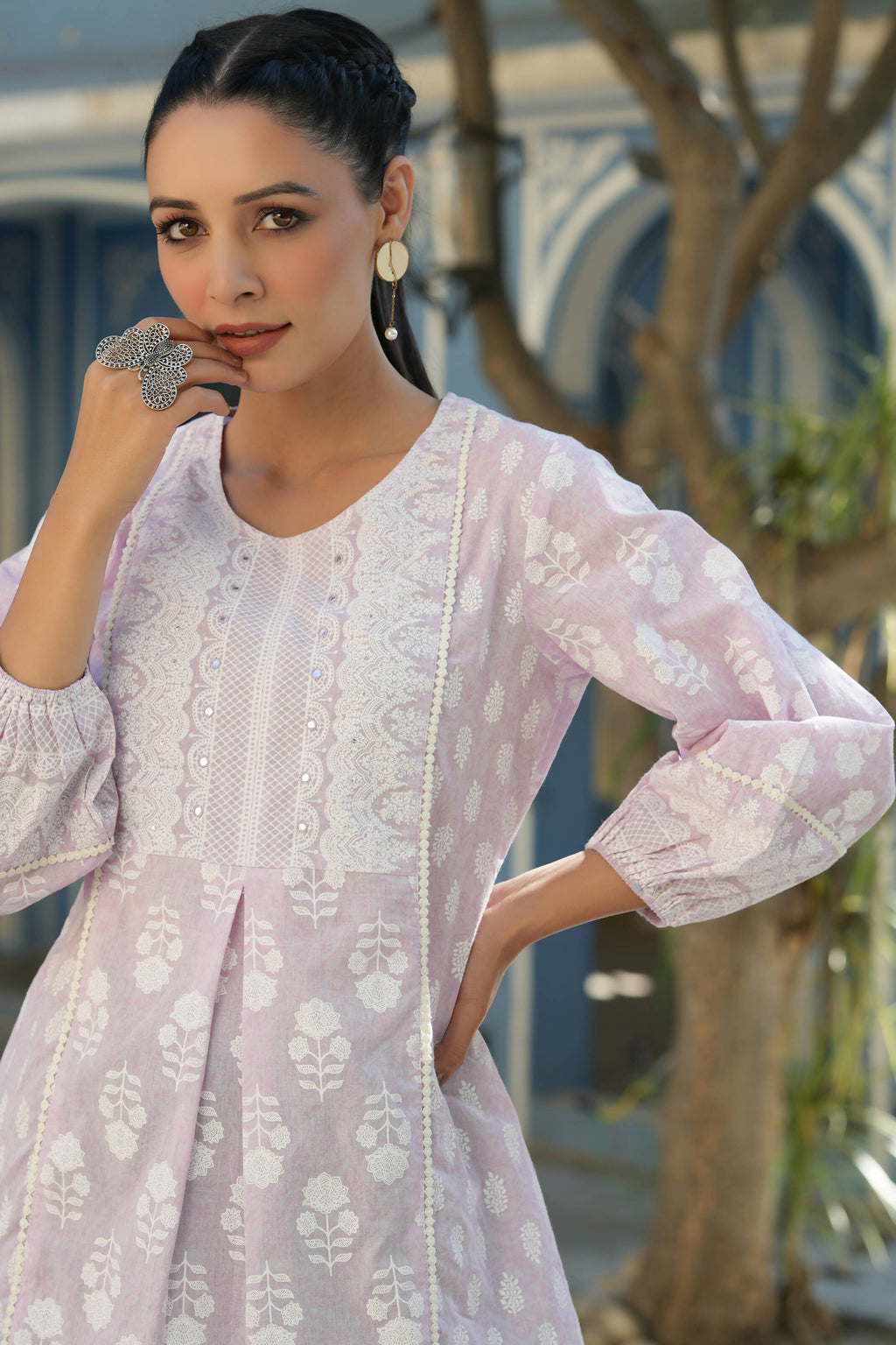 Juniper Women's Lavender Cambric Placement Floral Printed Tunic | Grocsy