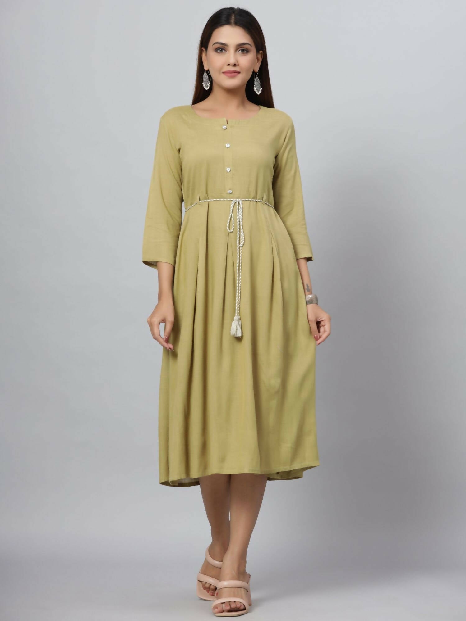 Juniper Women's Green Rayon Slub Solid Dress | Grocsy